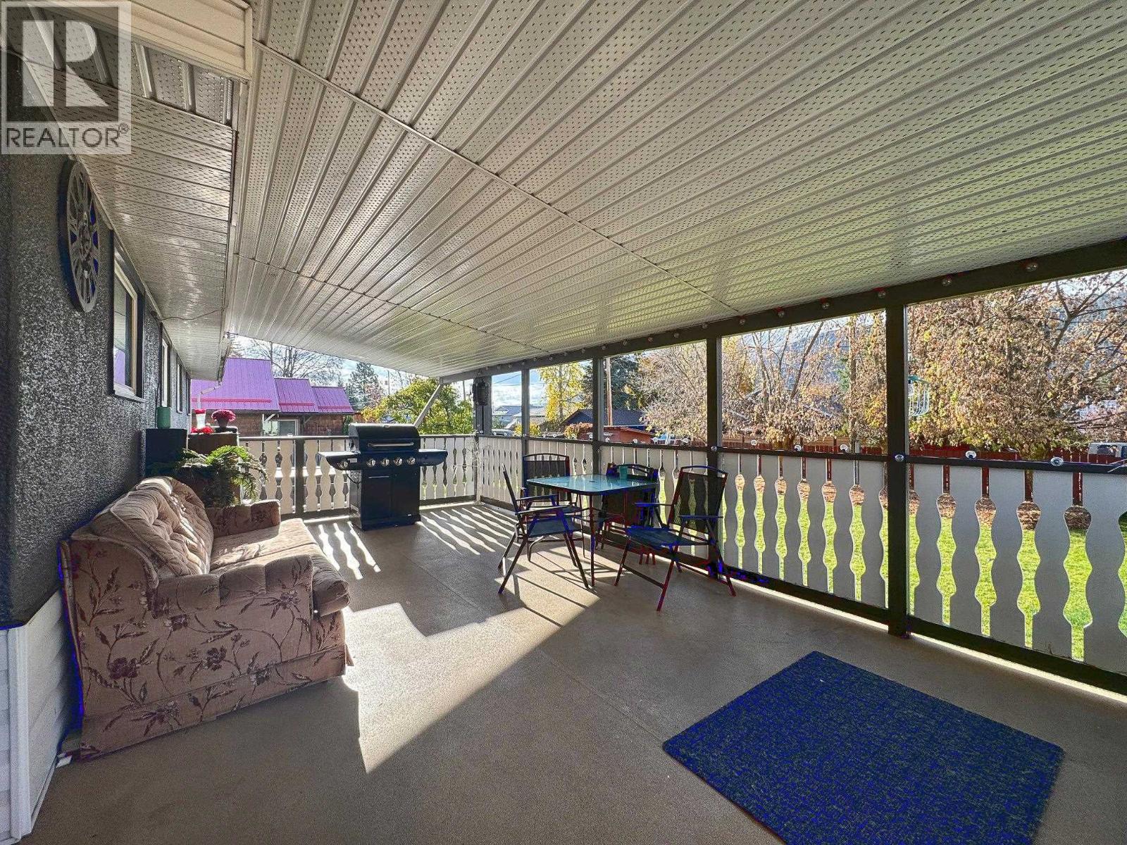 4075 Fourth Avenue Property Photo 38