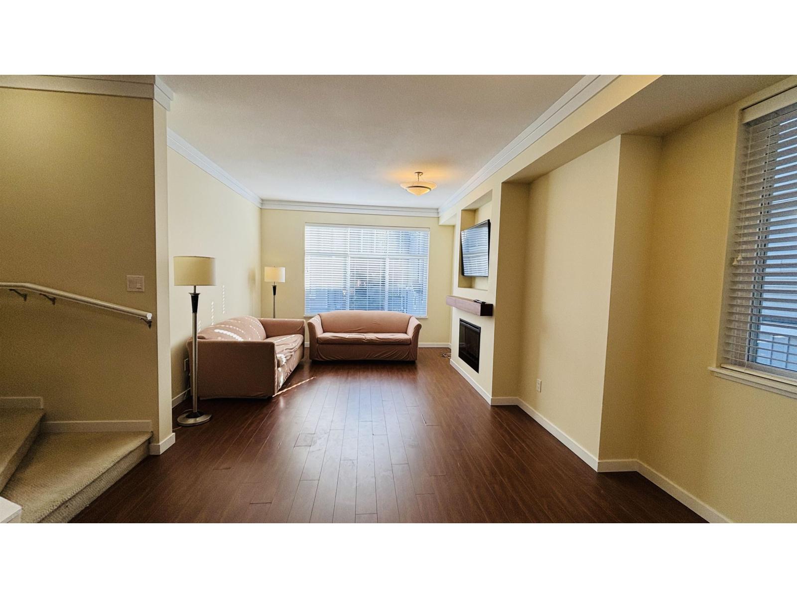 24 14356 63a Avenue Property Photo 7