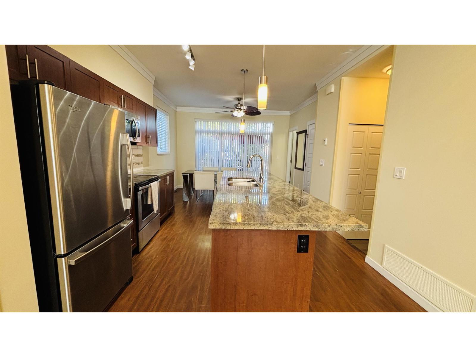 24 14356 63a Avenue Property Photo 16