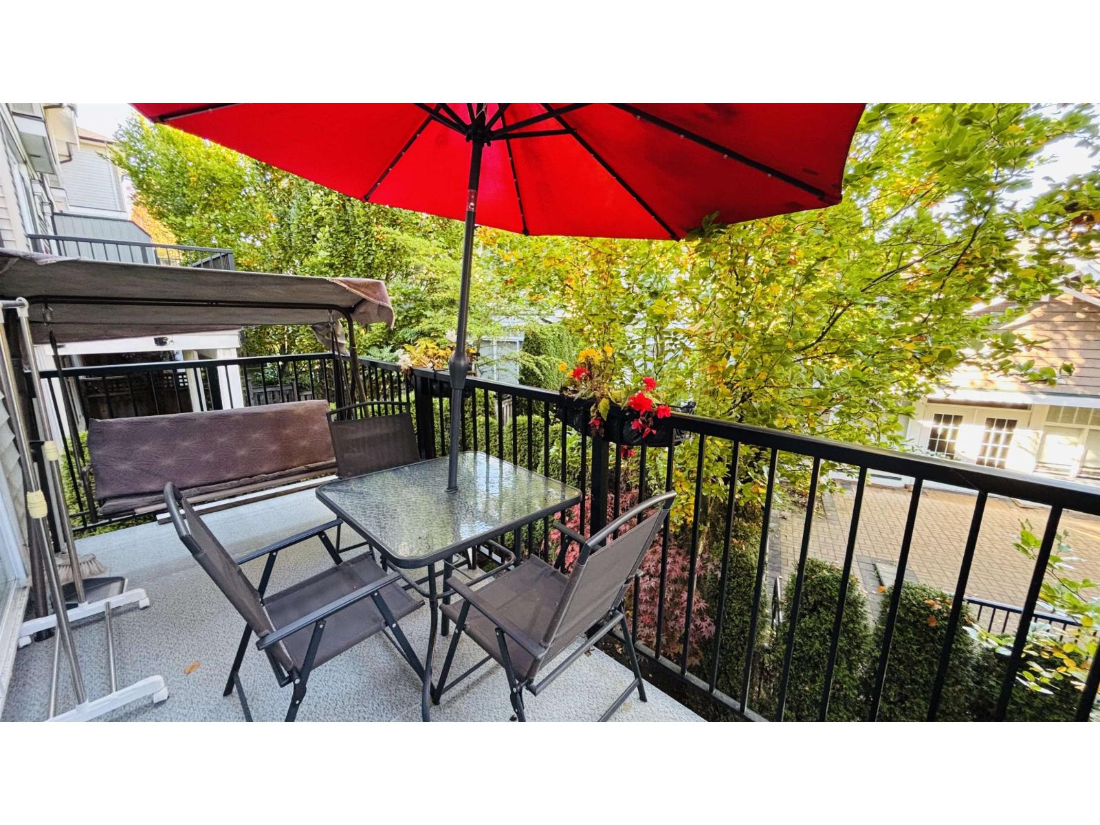24 14356 63a Avenue Property Photo 18