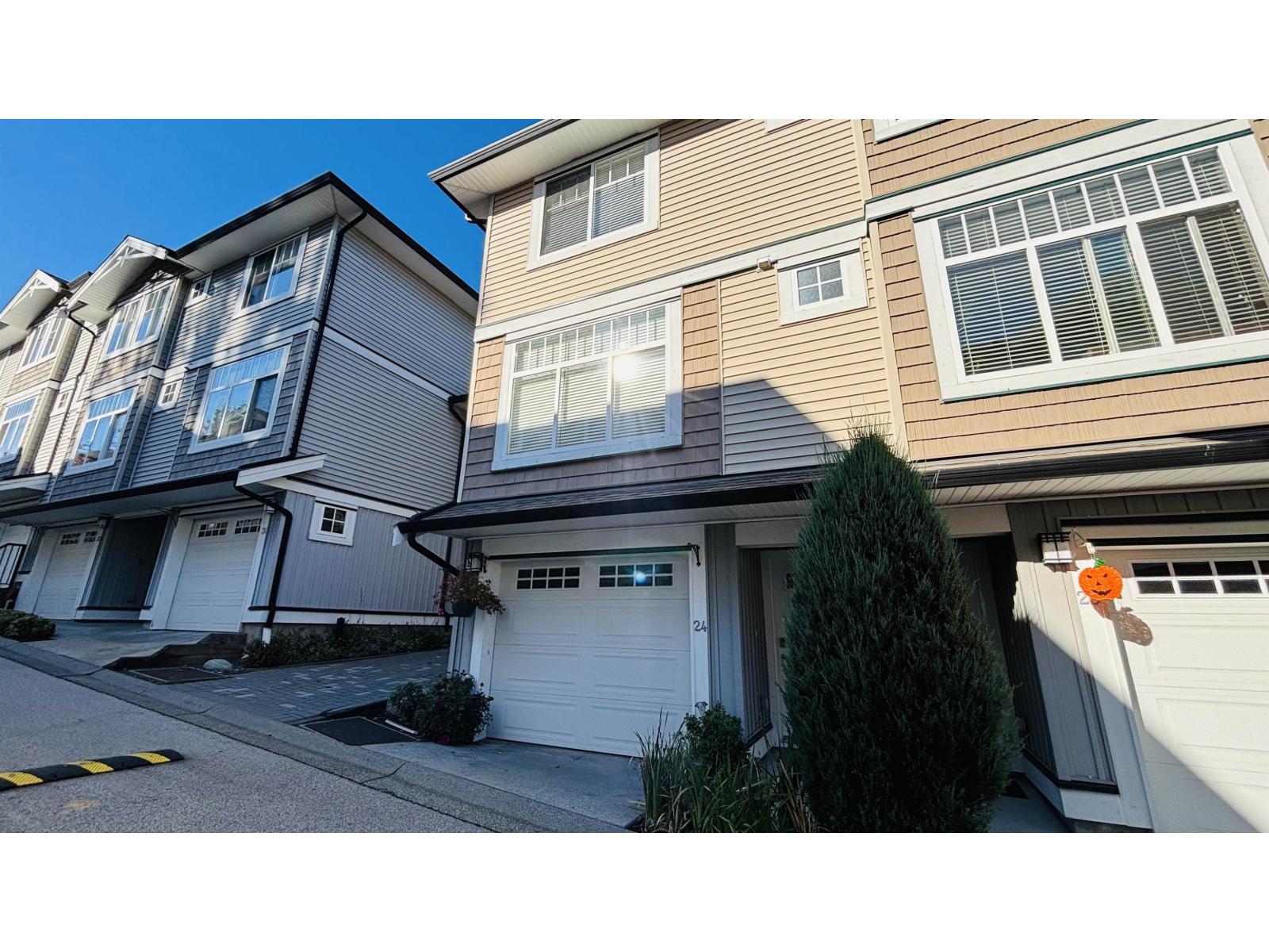 24 14356 63a Avenue Property Photo 31