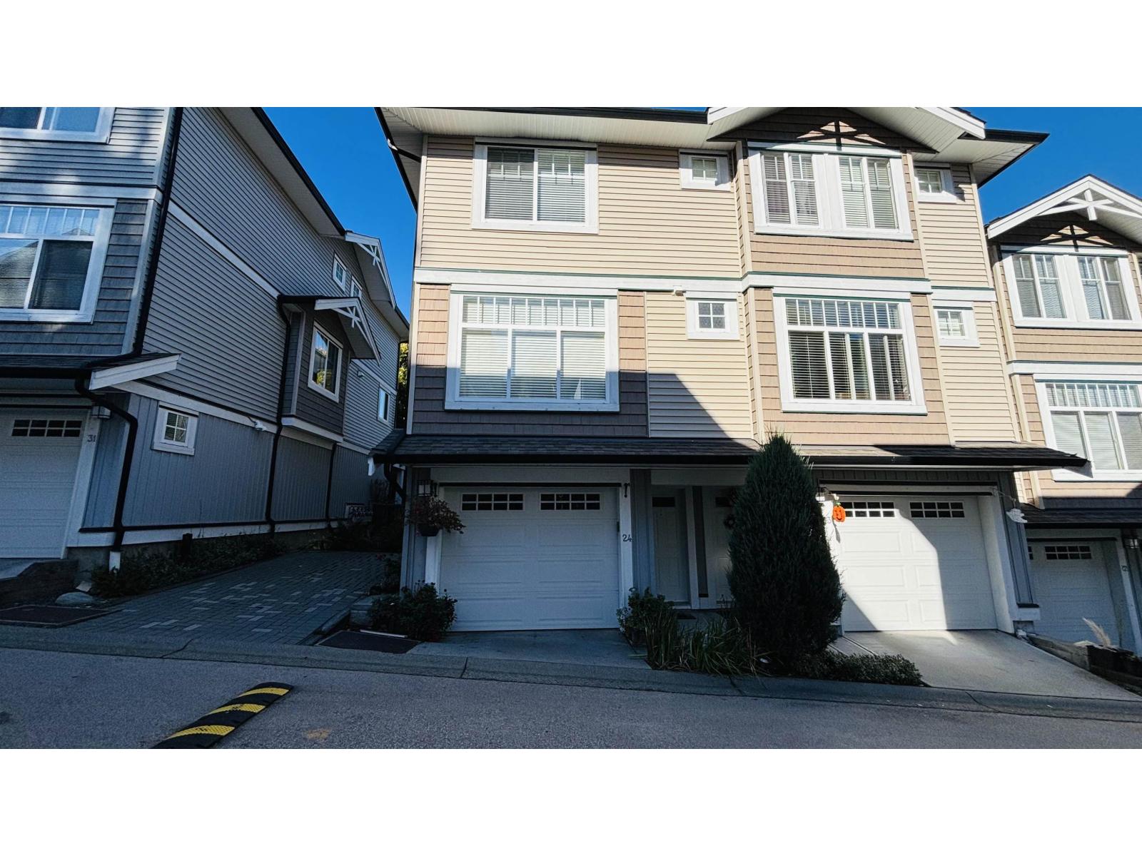 24 14356 63a Avenue Property Photo 32