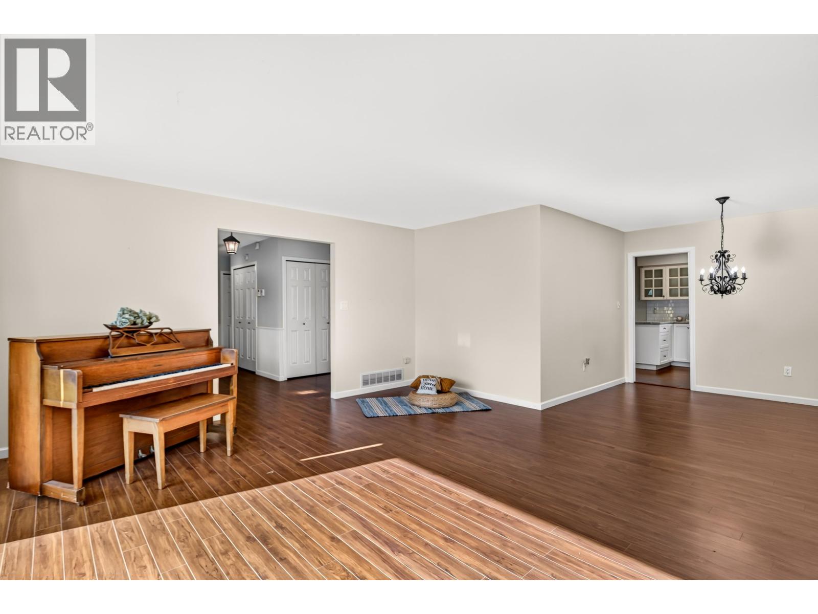 22205 126 Avenue Property Photo 12