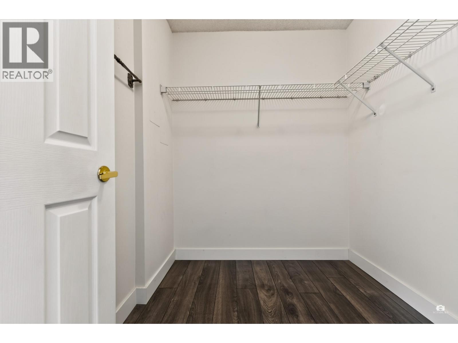 204 555 Austin Avenue Property Photo 14