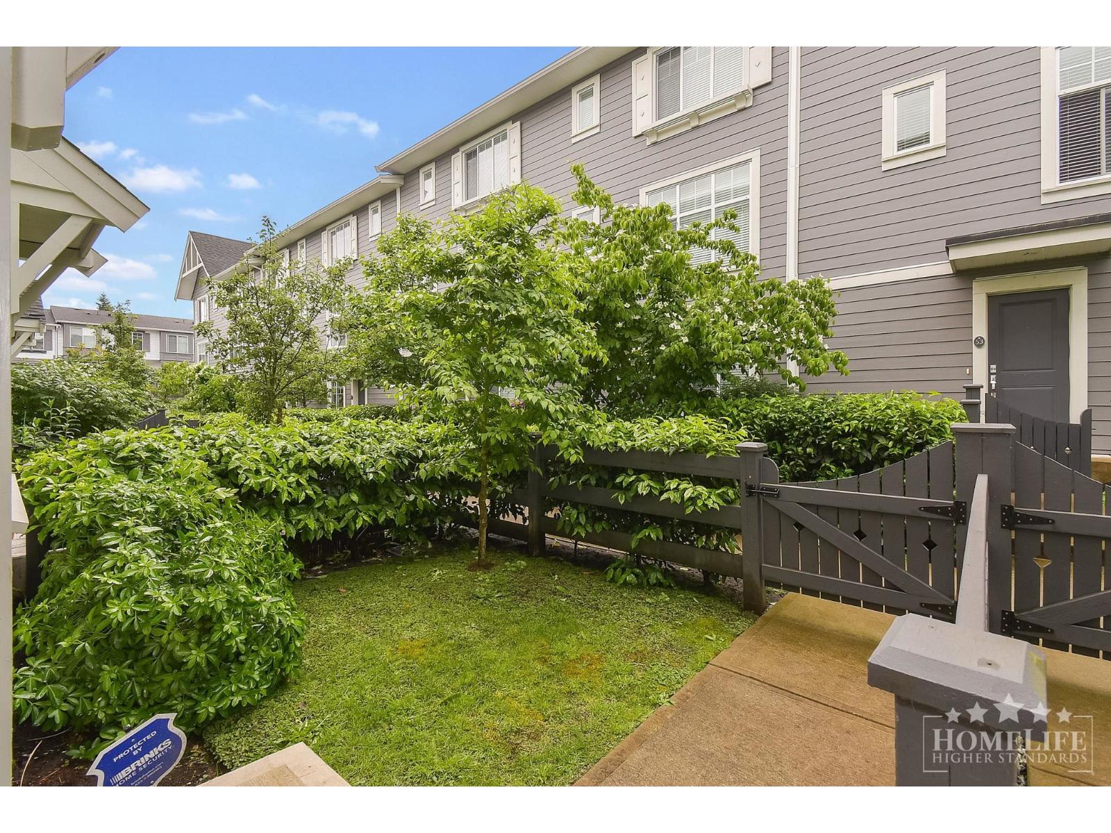 39 15850 85 Avenue Property Photo 2