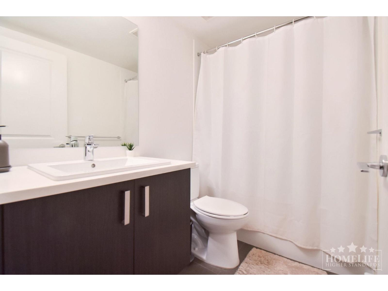 39 15850 85 Avenue Property Photo 5