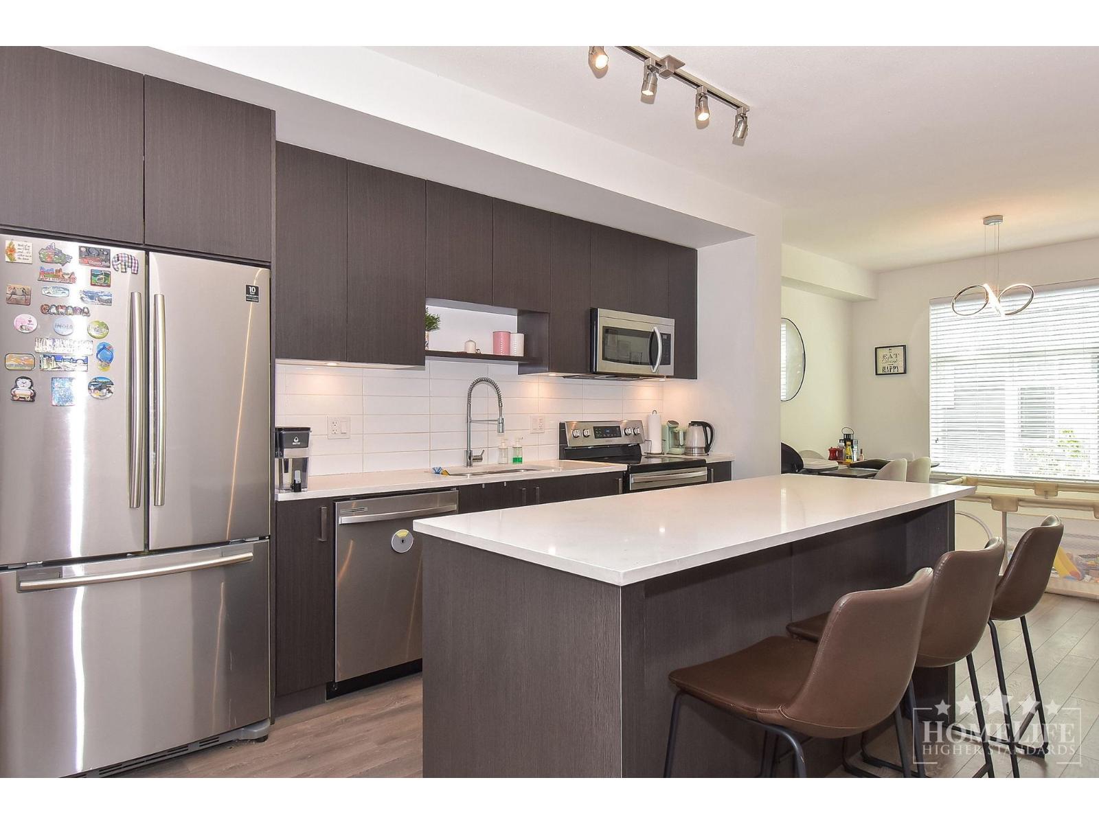 39 15850 85 Avenue Property Photo 9