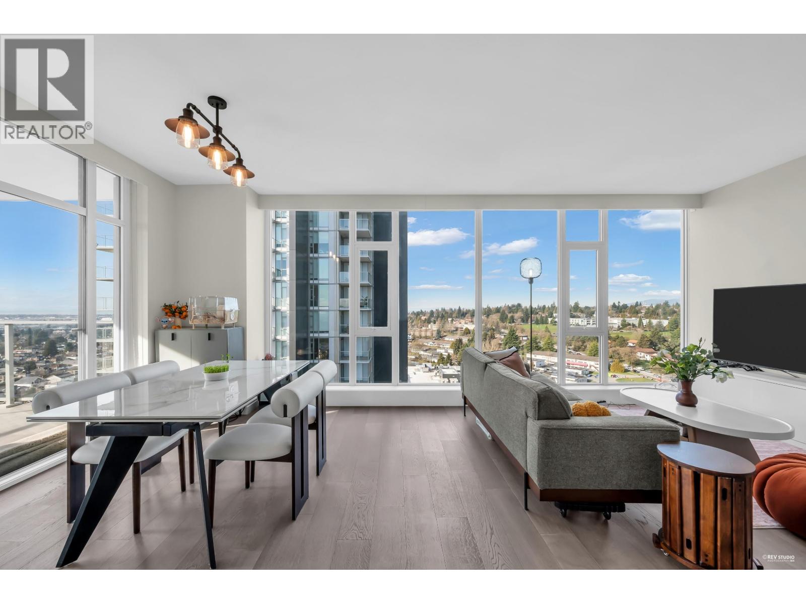 1906 7433 Cambie Street Property Photo 9