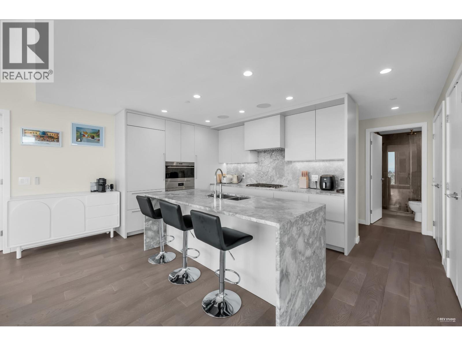 1906 7433 Cambie Street Property Photo 15
