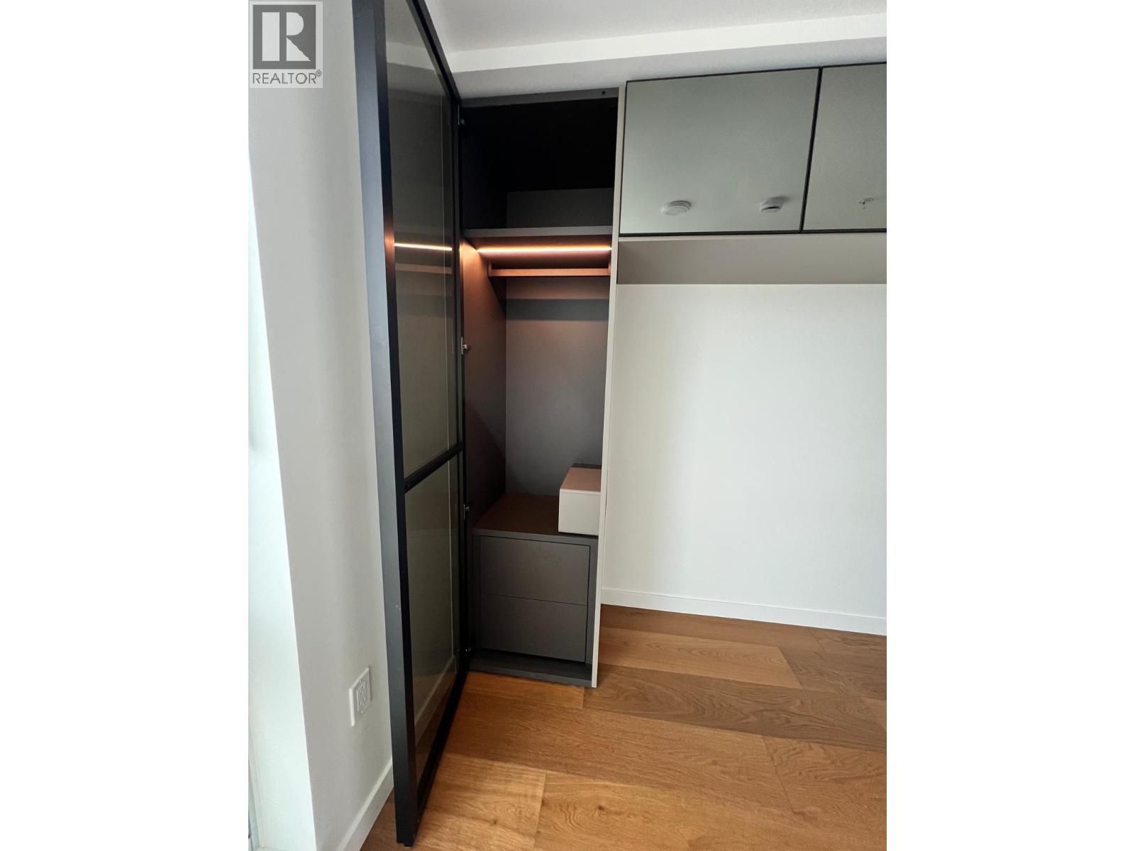 3405 1277 Hornby Property Photo 6