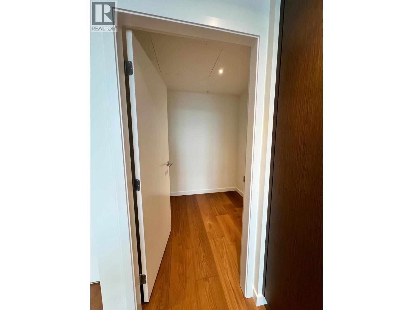 3405 1277 Hornby Property Photo 8