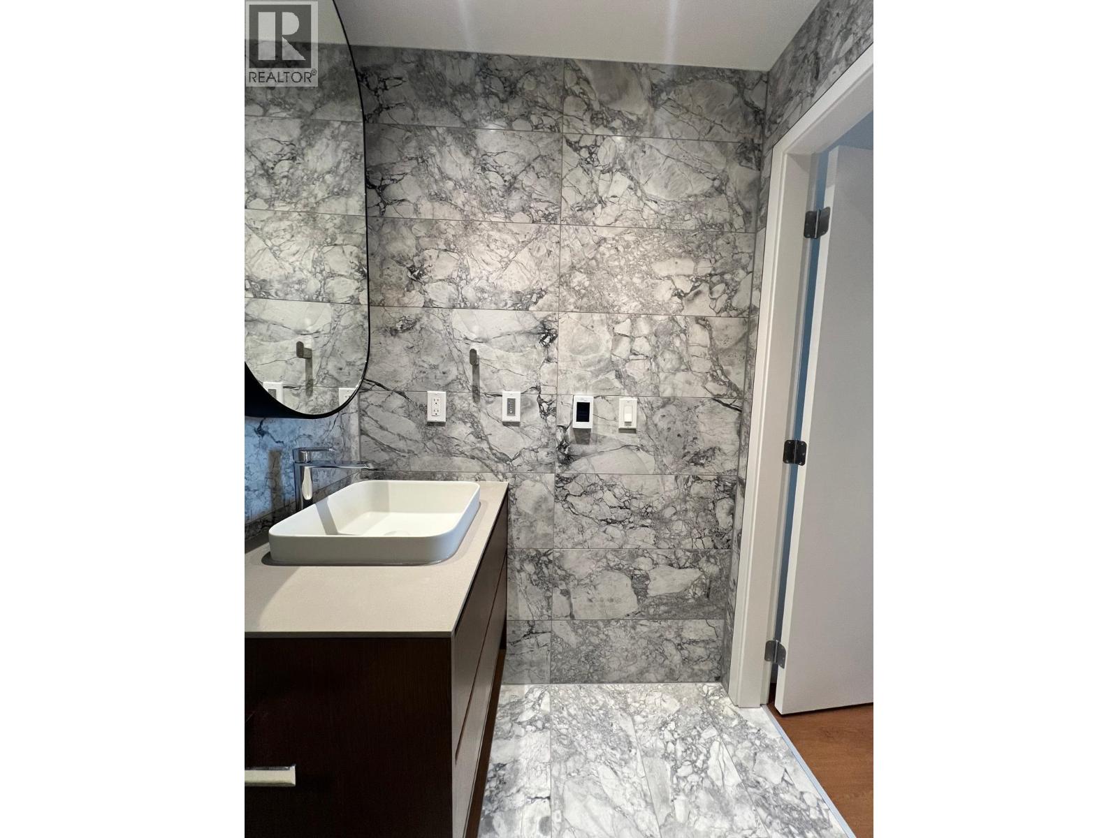 3405 1277 Hornby Property Photo 21