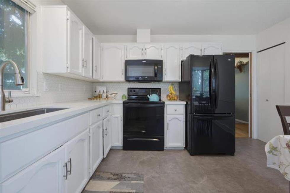 6079 173a Street Property Photo 10