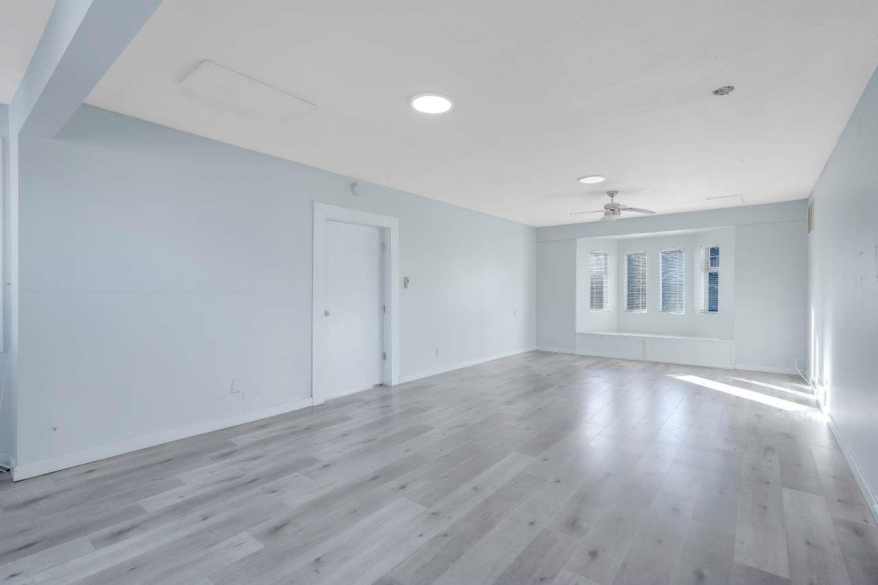 6268 138 Street Property Photo 11