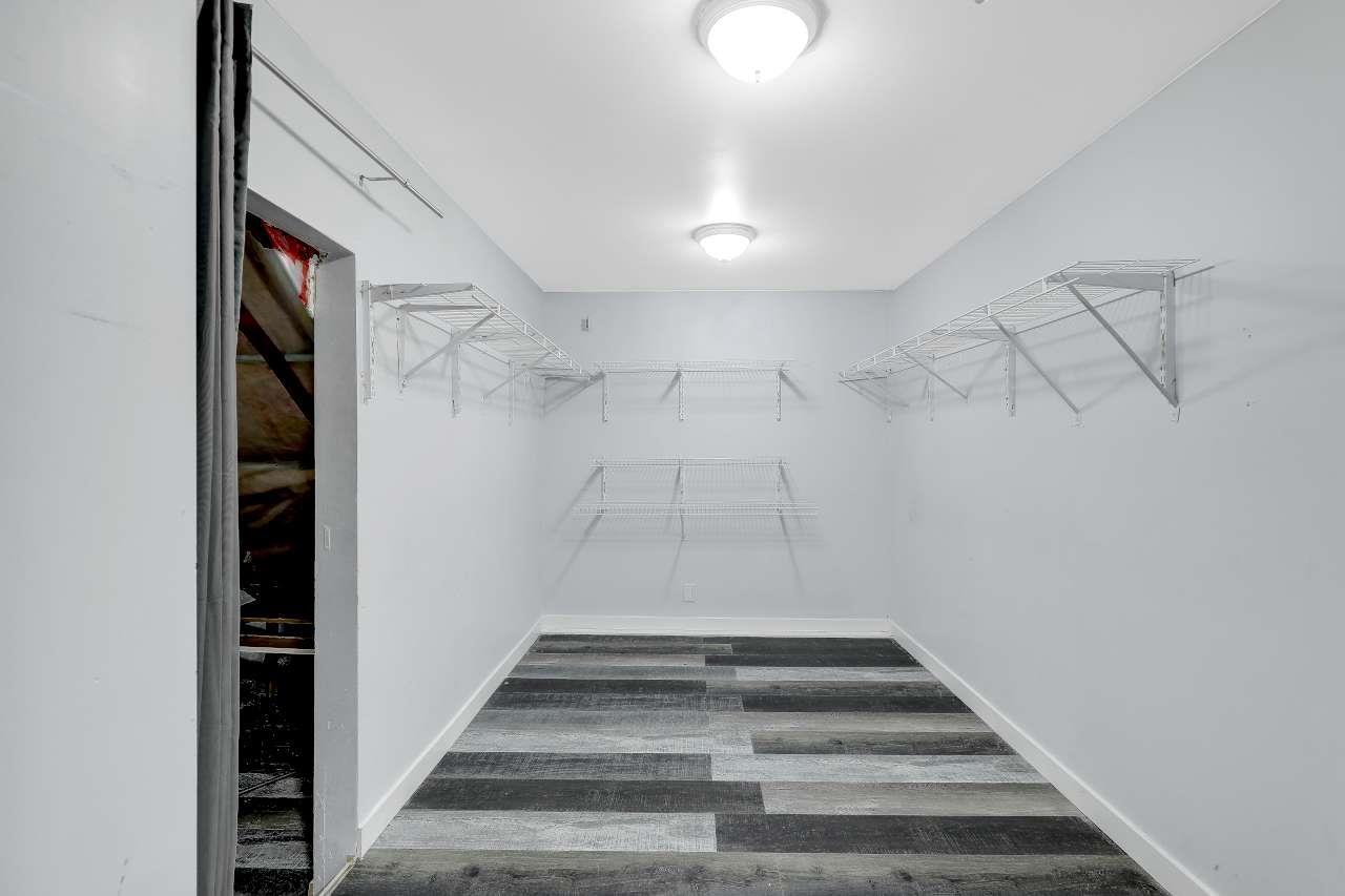 6268 138 Street Property Photo 39