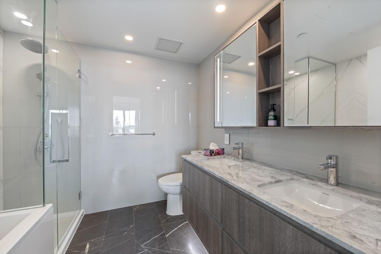 408 1441 Johnston Road Property Photo 17