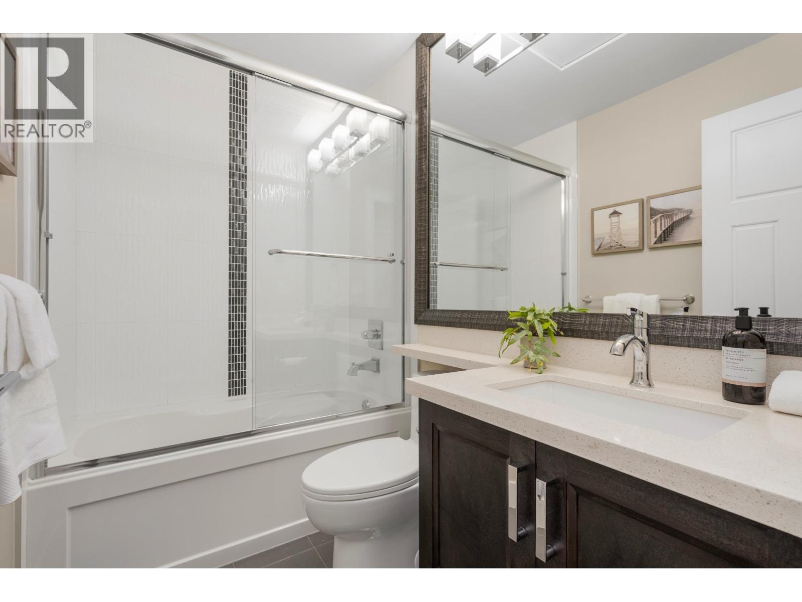 14 6033 Williams Road Property Photo 14