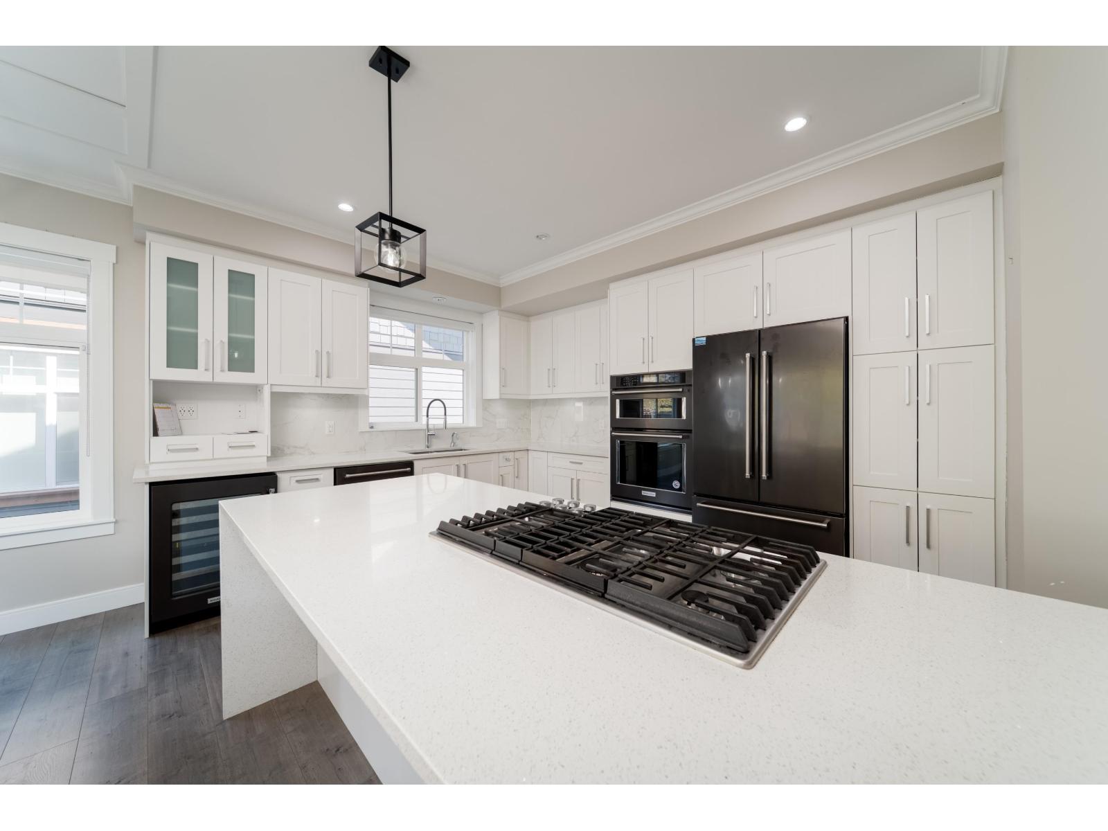 82 17033 Fraser Highway Property Photo 8