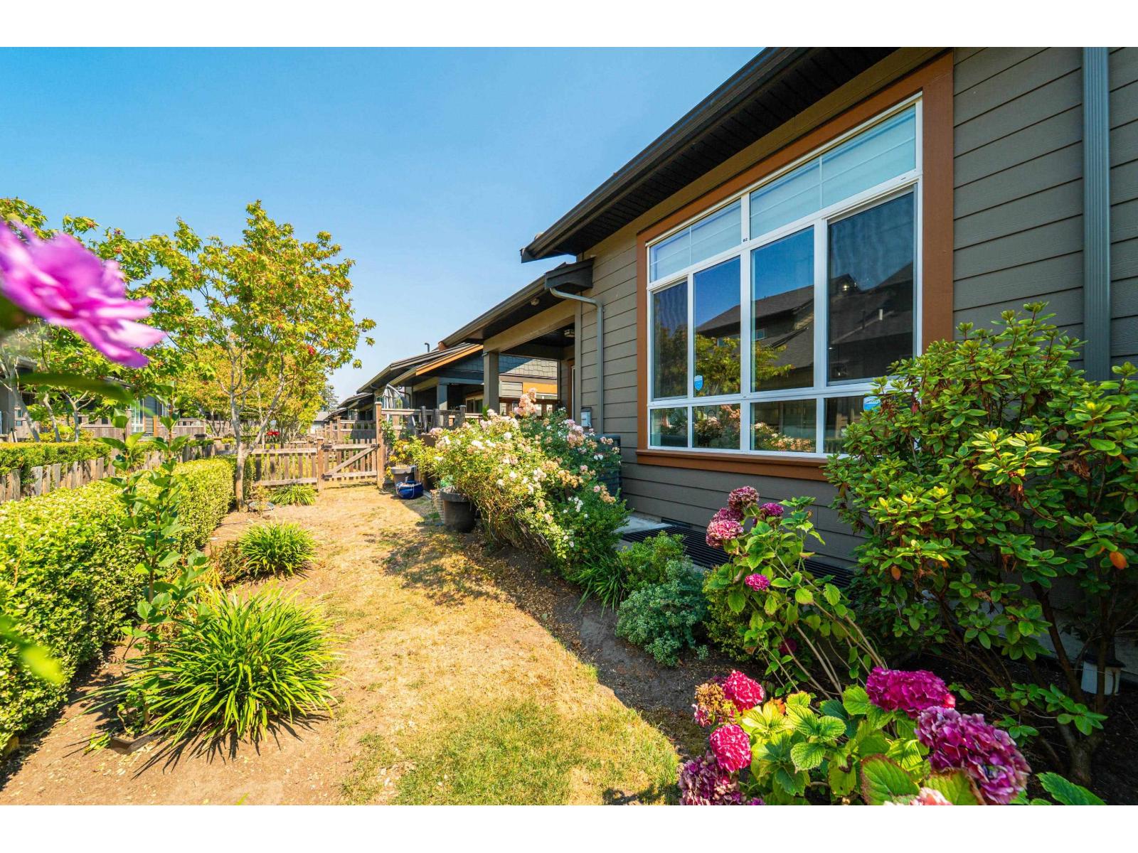 82 17033 Fraser Highway Property Photo 12