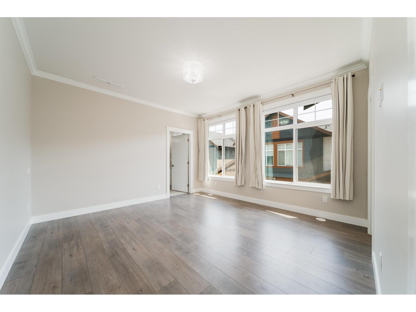 82 17033 Fraser Highway Property Photo 15