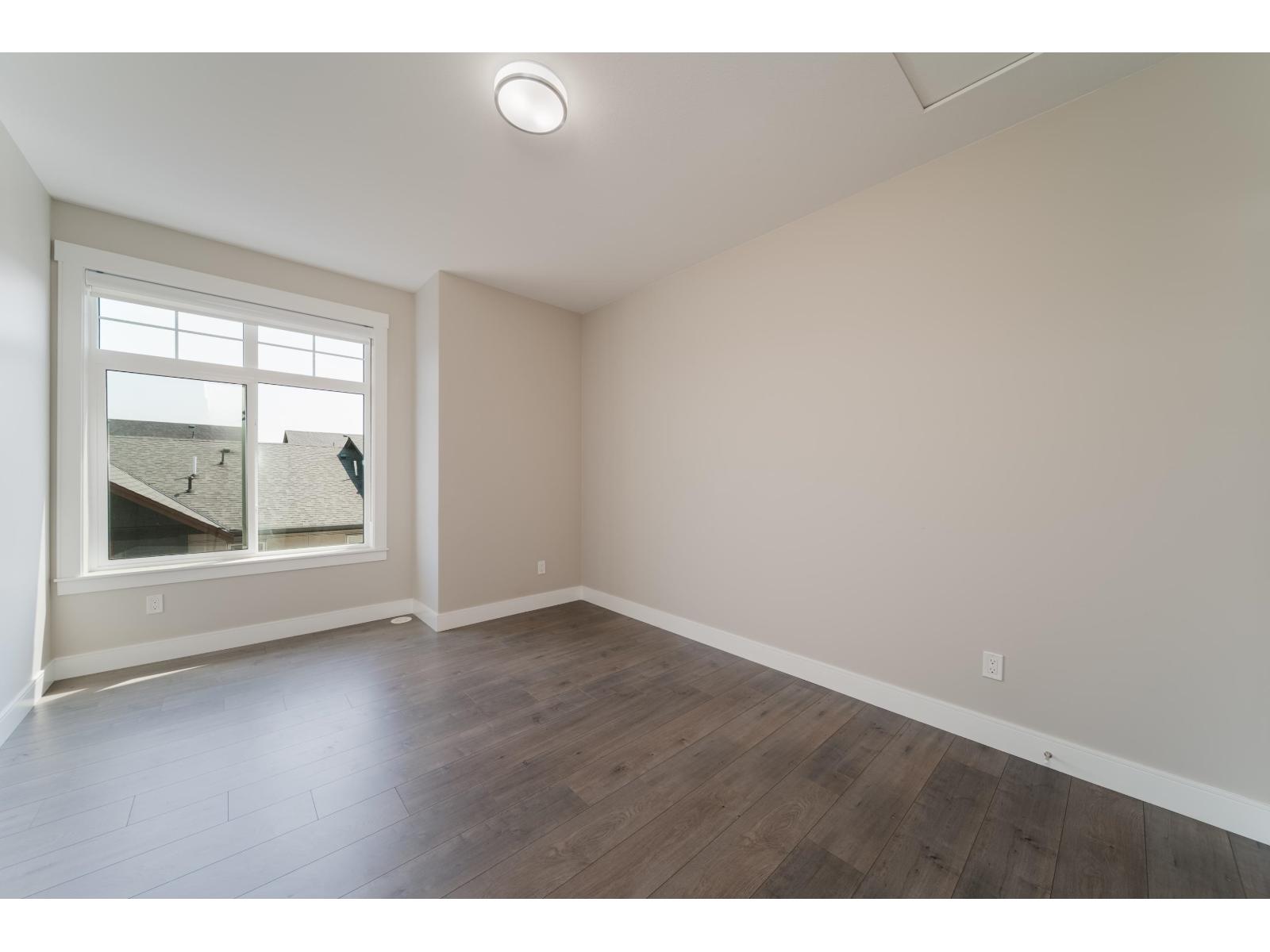 82 17033 Fraser Highway Property Photo 20