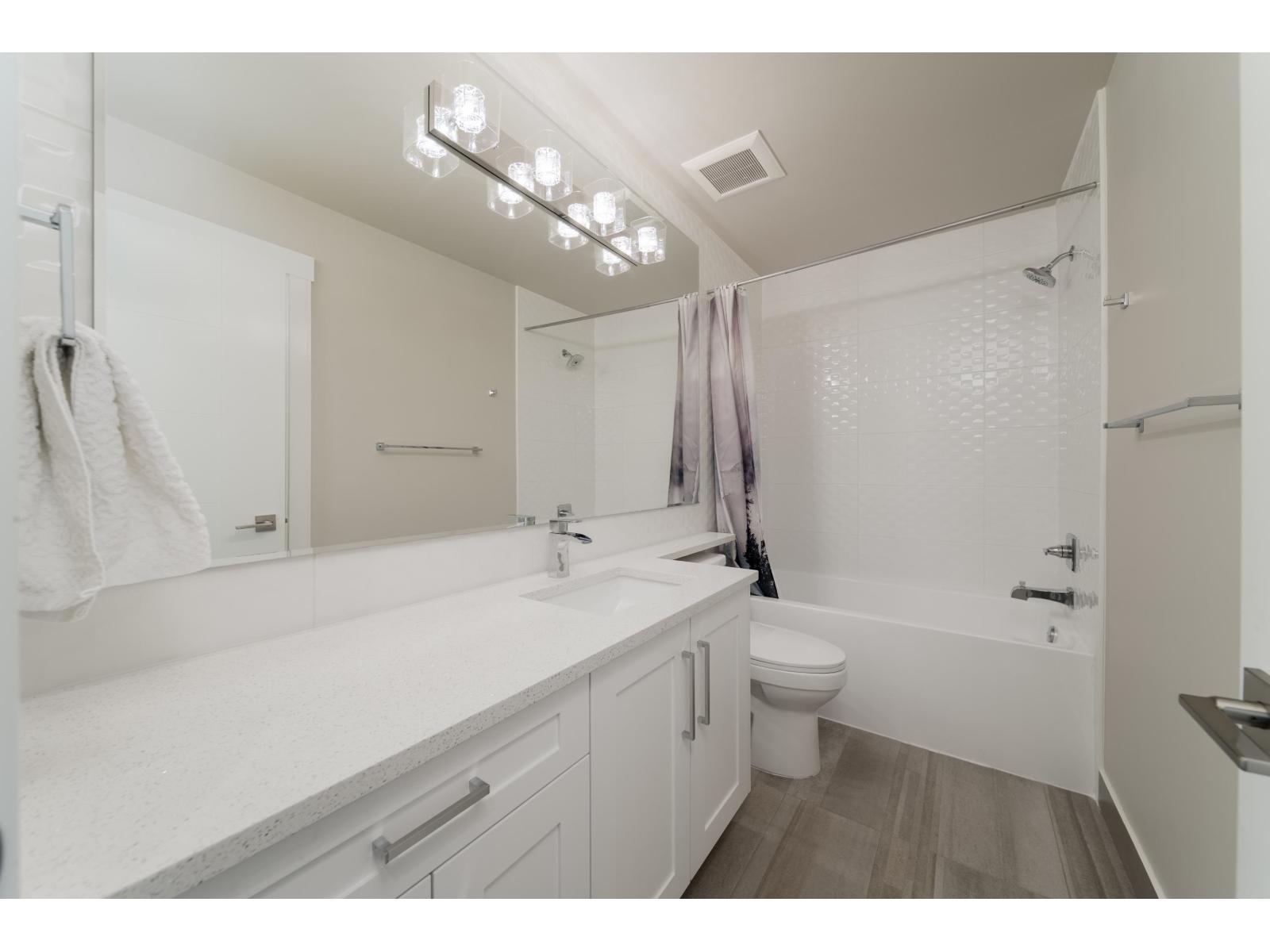 82 17033 Fraser Highway Property Photo 34
