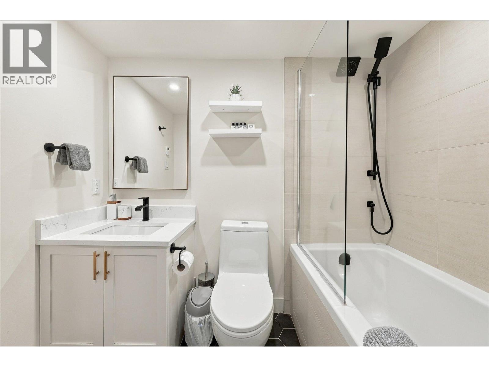 77/77a 4388 Northlands Boulevard Property Photo 5