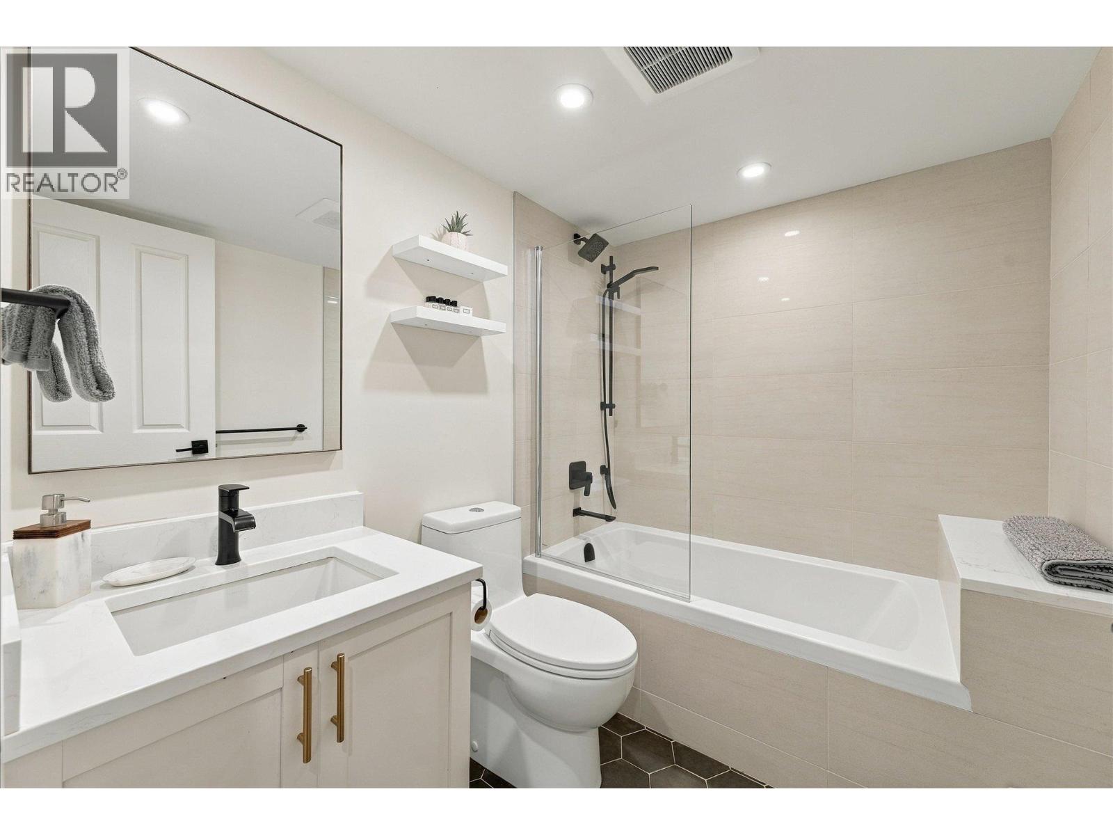 77/77a 4388 Northlands Boulevard Property Photo 13