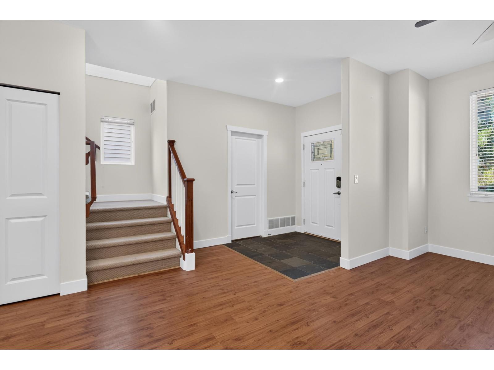 6110 150 Street Property Photo 3