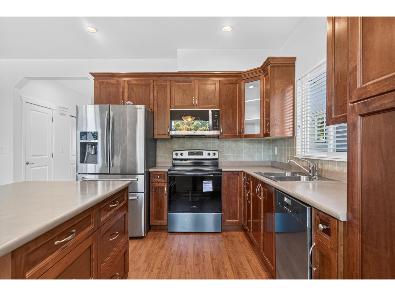 6110 150 Street Property Photo 12