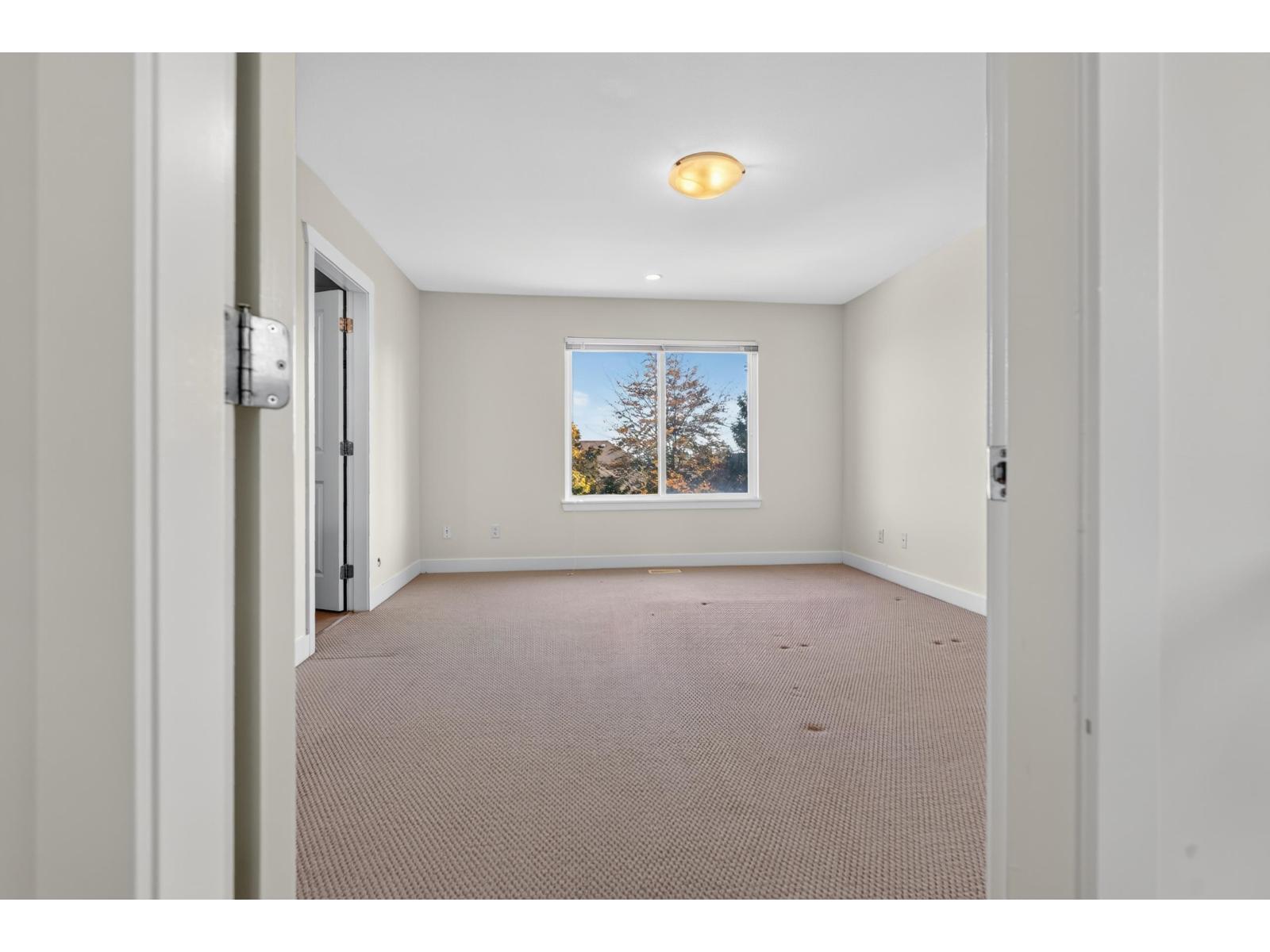6110 150 Street Property Photo 18