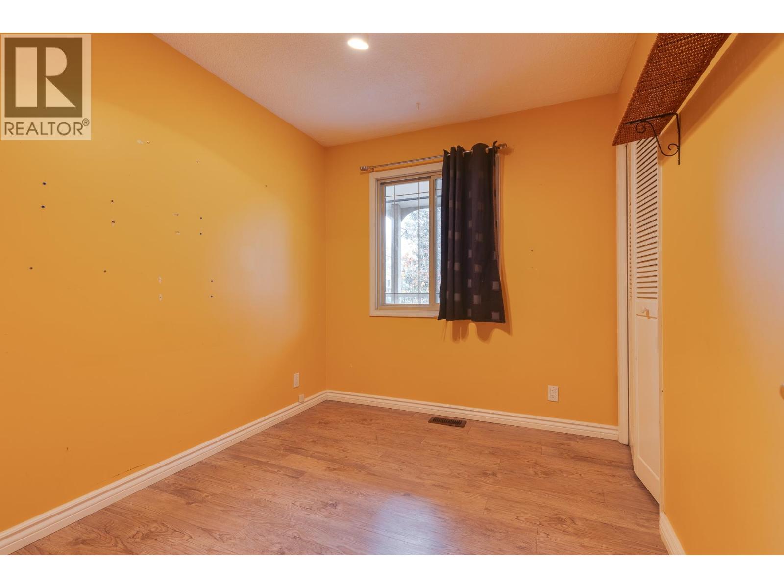 5220 York Place Property Photo 12