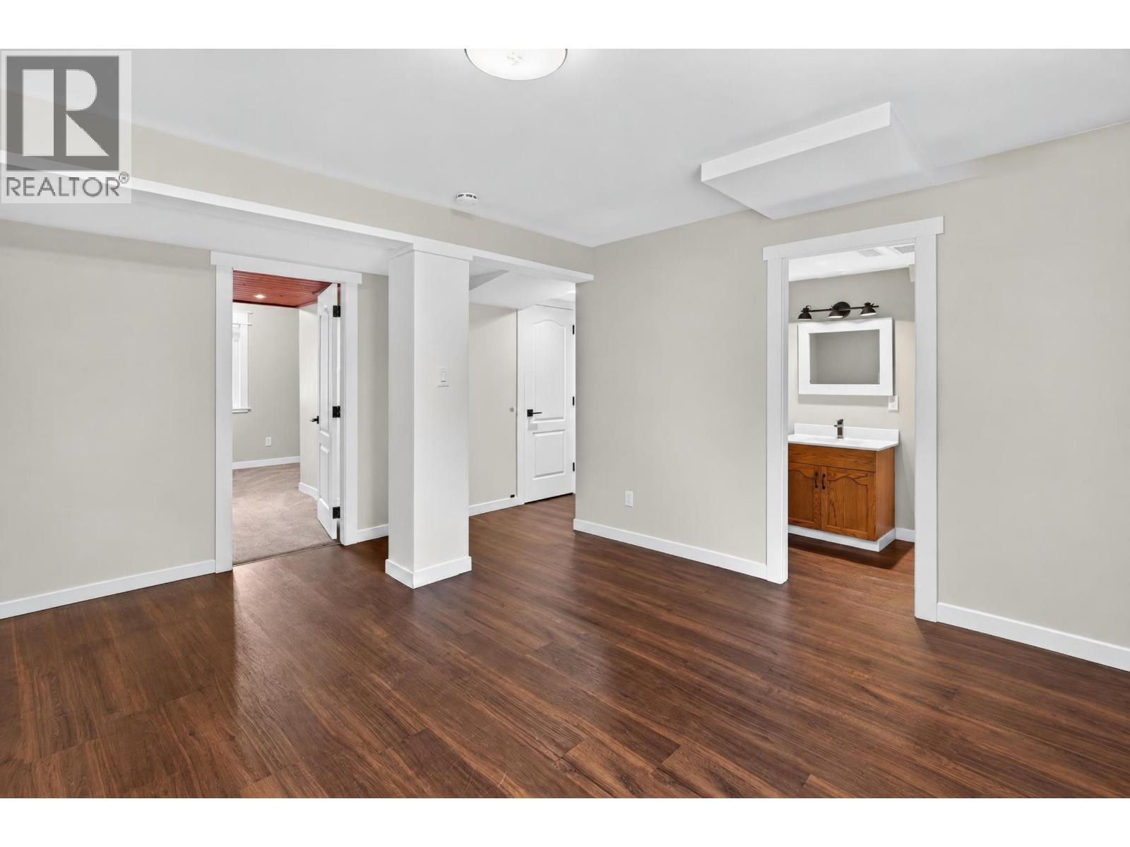 9365 Olaf Road Property Photo 15