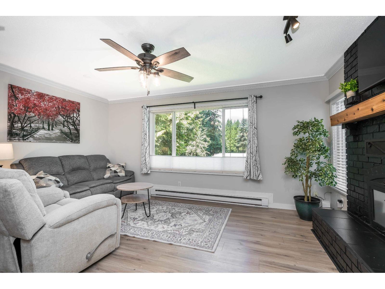 34898 Laburnum Avenue Property Photo 13