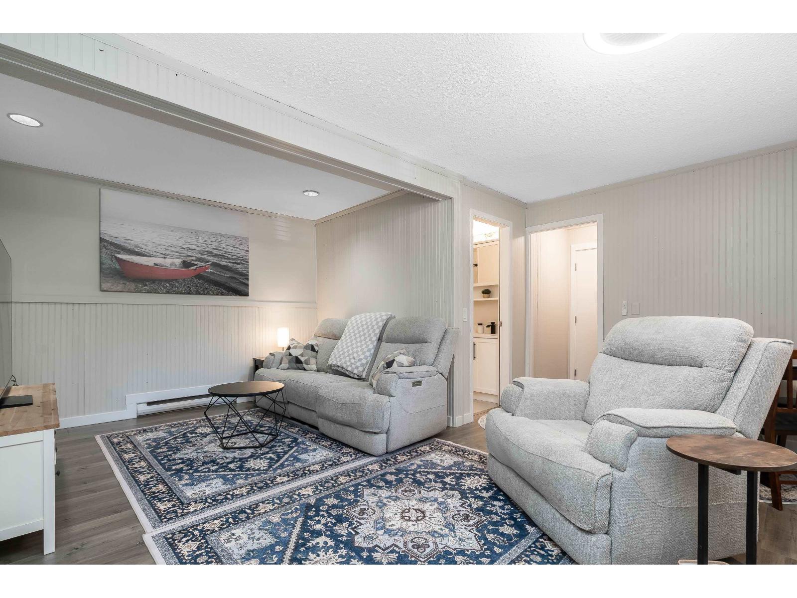 34898 Laburnum Avenue Property Photo 22