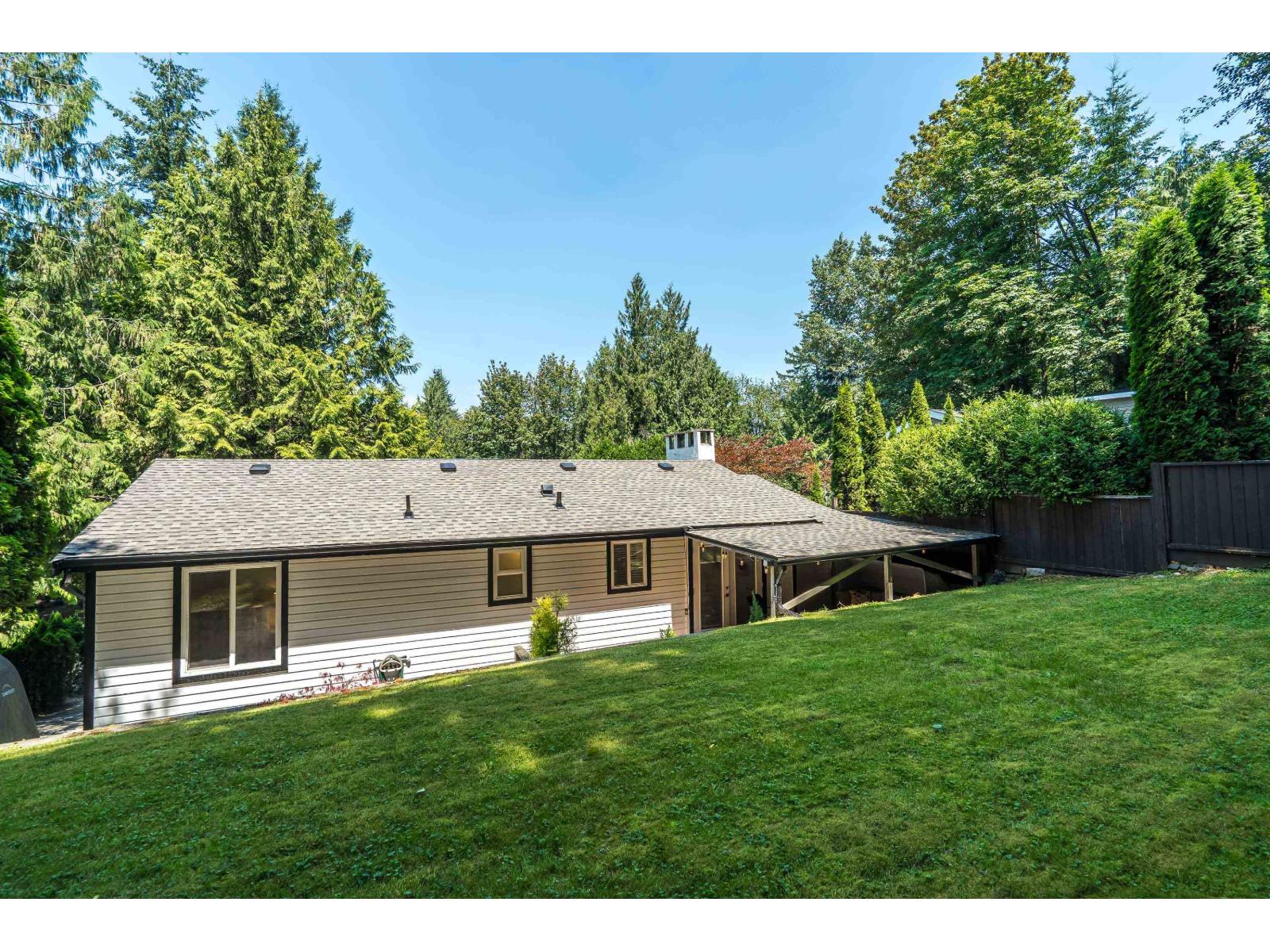 34898 Laburnum Avenue Property Photo 35