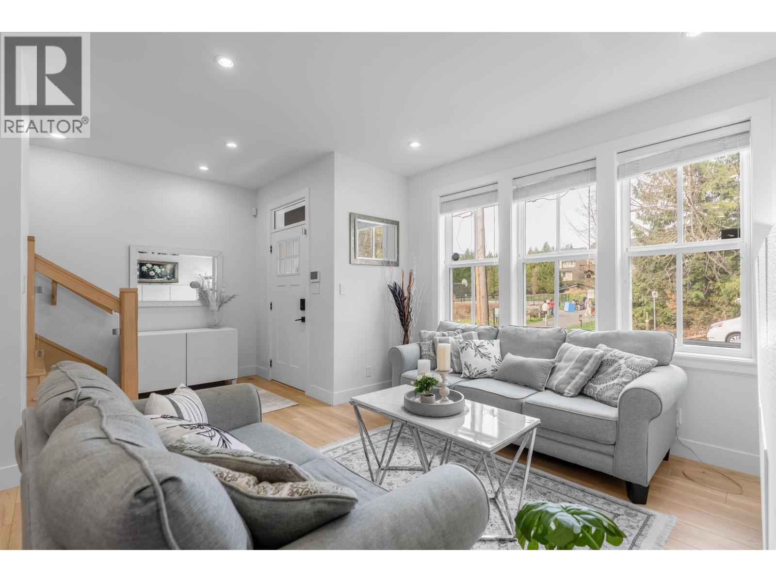 101 3416 Queenston Avenue Property Photo 3