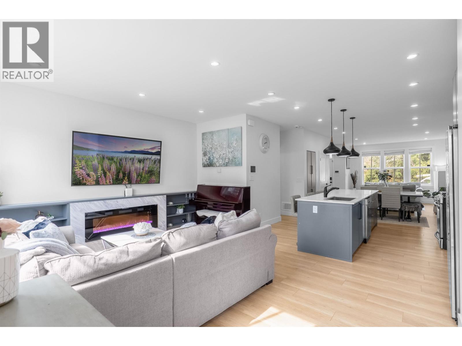 101 3416 Queenston Avenue Property Photo 13