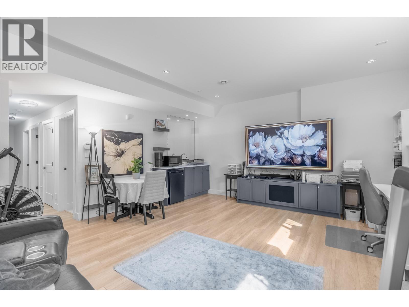 101 3416 Queenston Avenue Property Photo 25