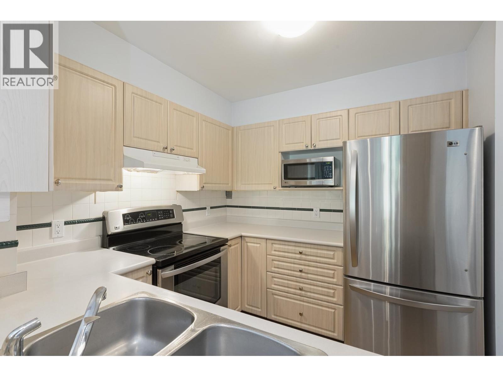 321 3600 Windcrest Drive Property Photo 12