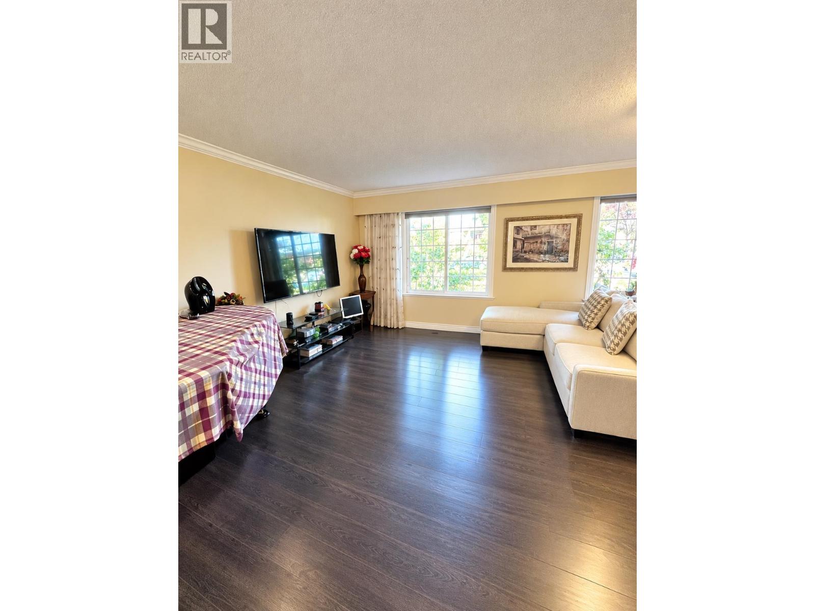 20150 Patterson Avenue Property Photo 4