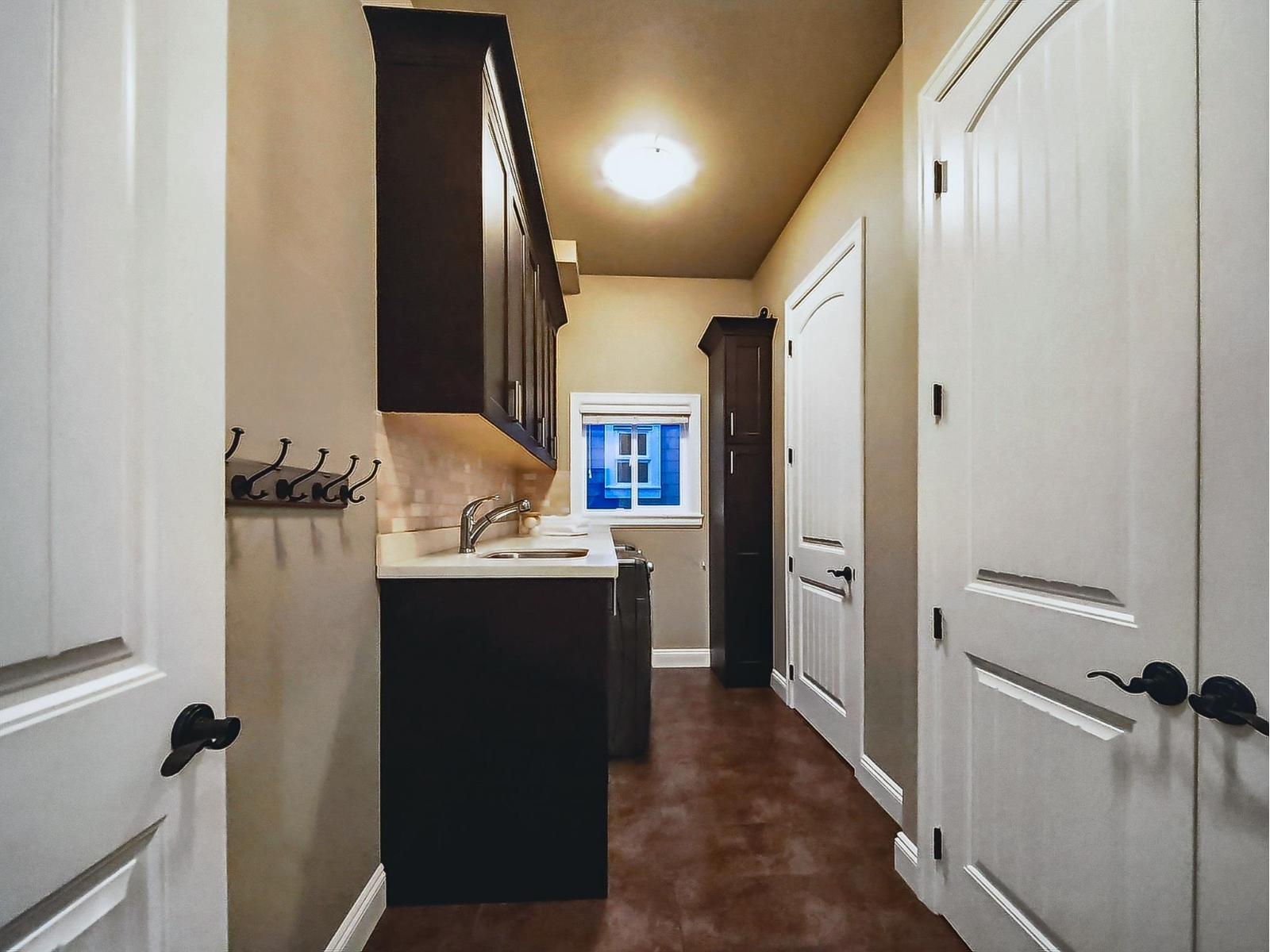 2258 Madrona Place Property Photo 17