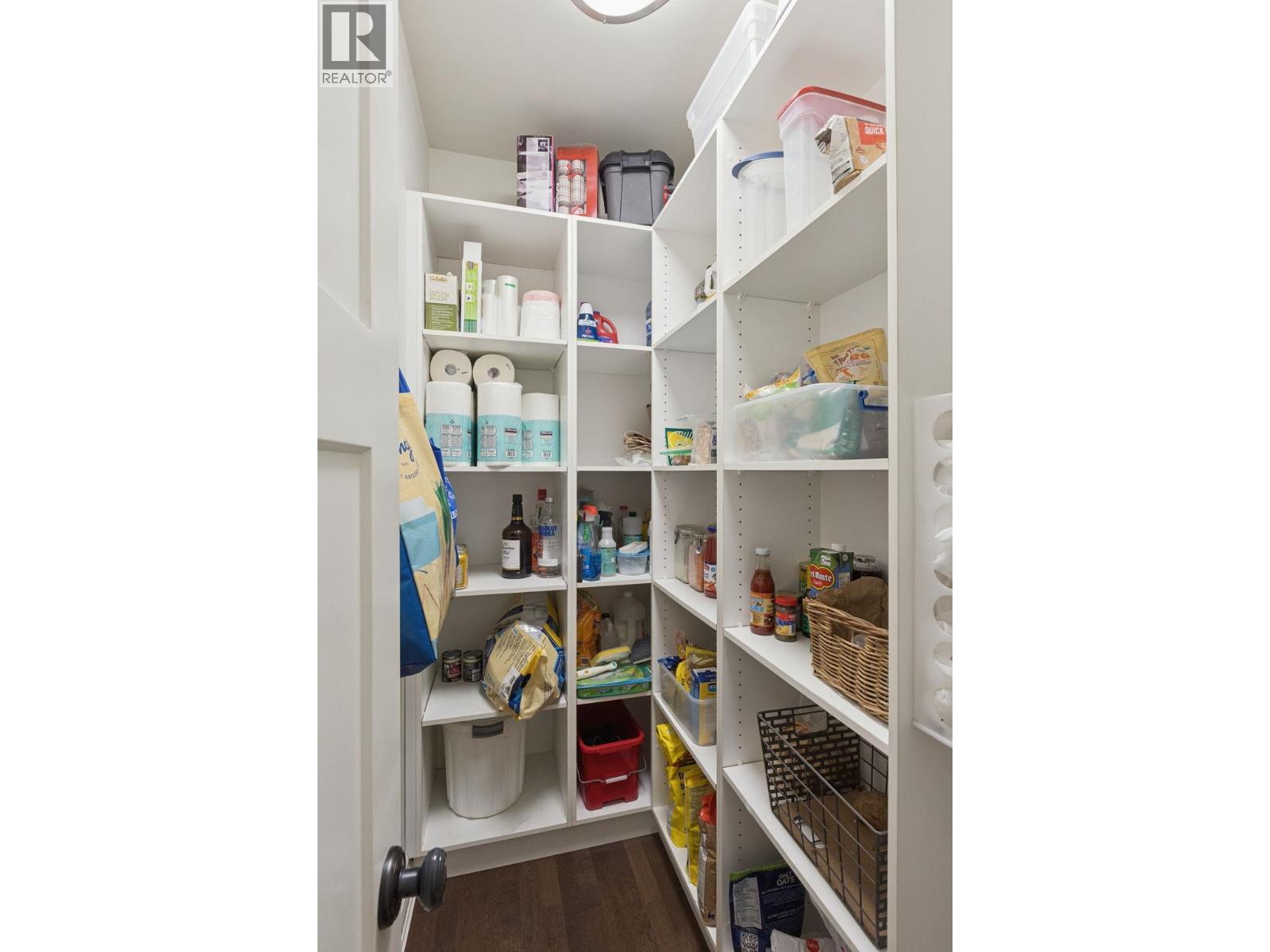2533 Kitchener Street Property Photo 10