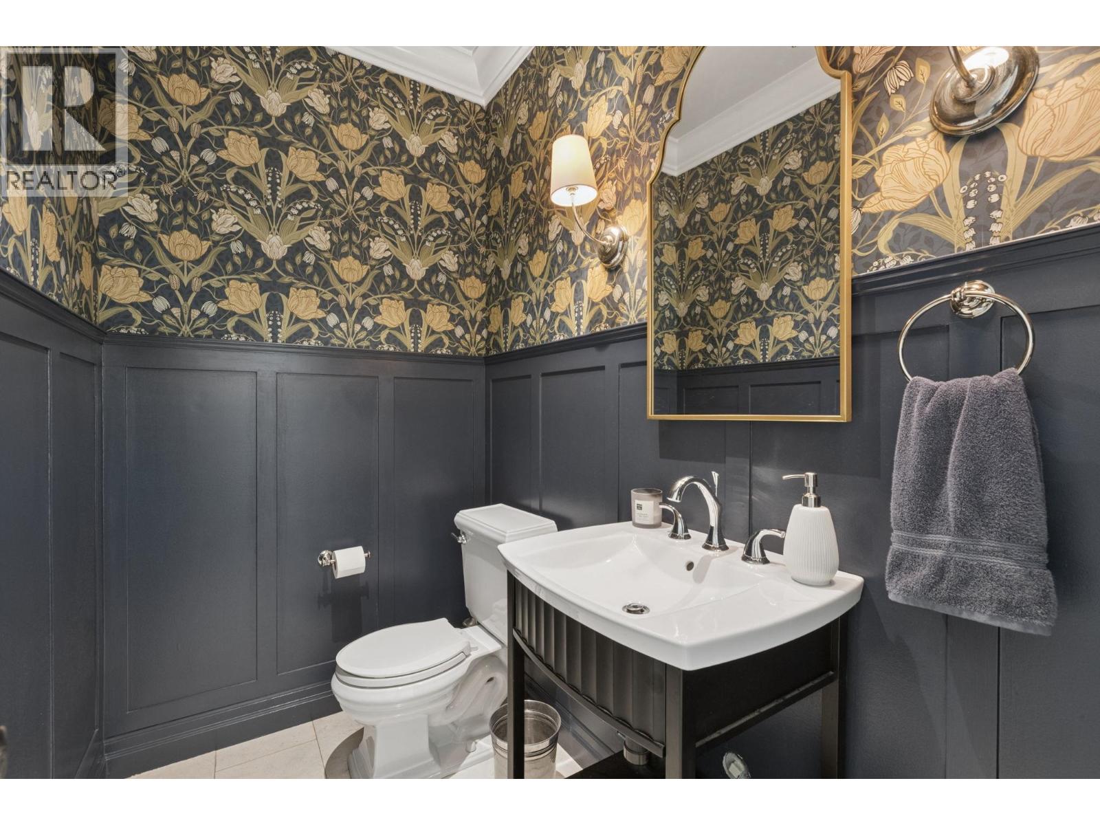 2533 Kitchener Street Property Photo 11