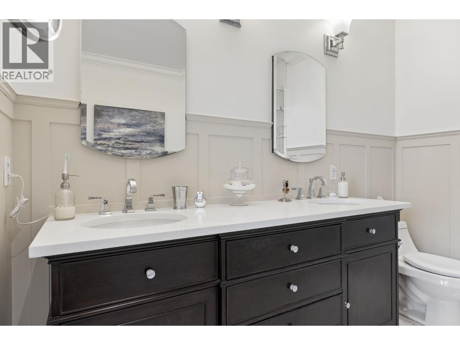 2533 Kitchener Street Property Photo 16