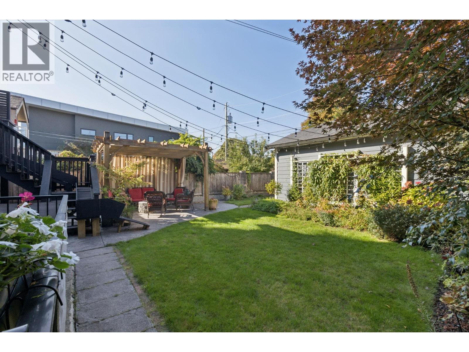 2533 Kitchener Street Property Photo 30