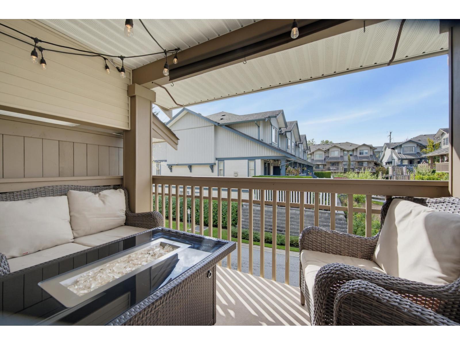 89 19250 65 Avenue Property Photo 9