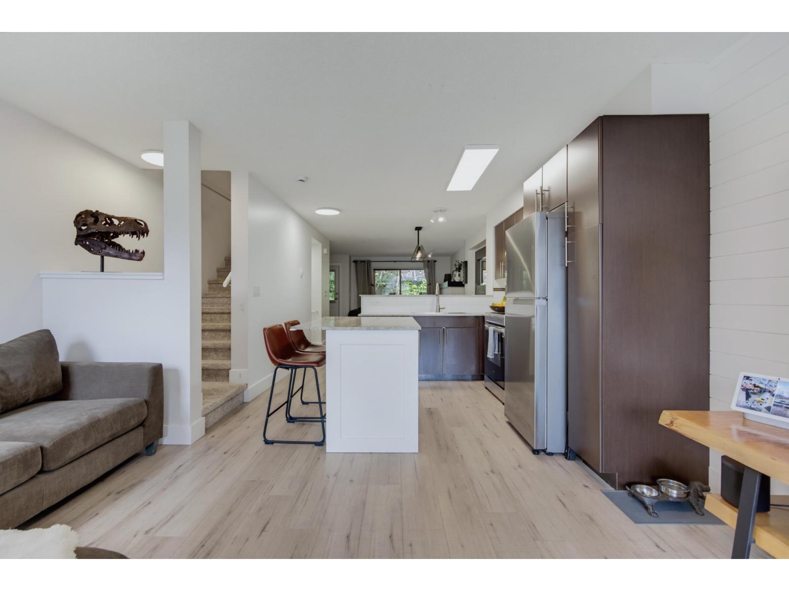 89 19250 65 Avenue Property Photo 11