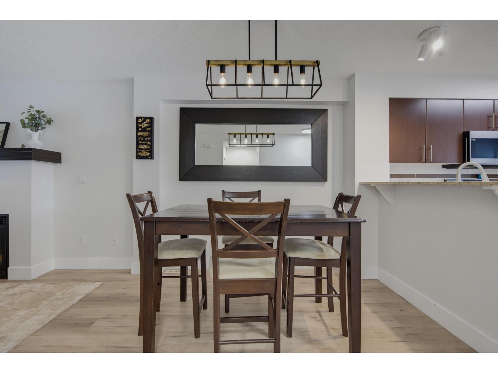 89 19250 65 Avenue Property Photo 12