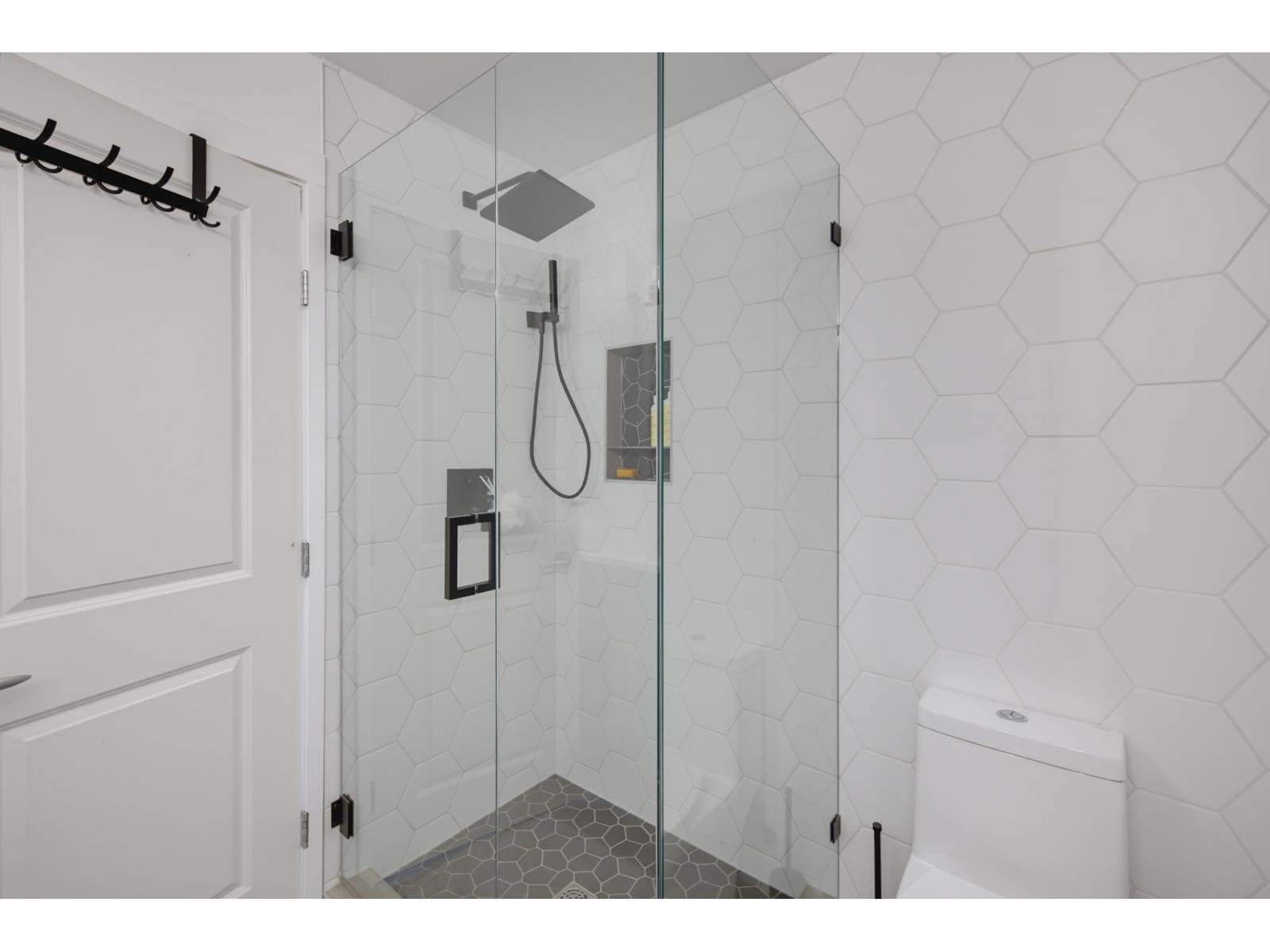 89 19250 65 Avenue Property Photo 20